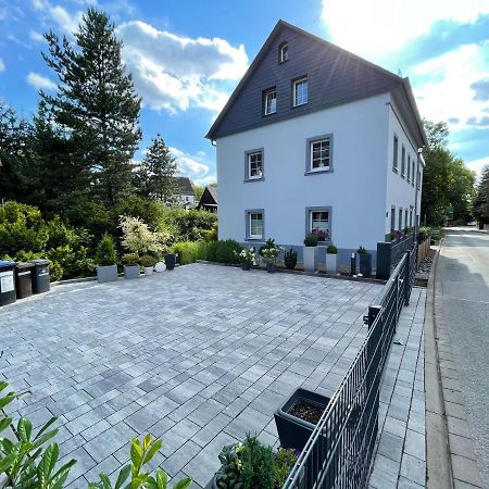 Ferienhaus Villa Adelsberg Mit Dachterrasse In Zentraler Lage Fuer Bis Zu 10 Personen Chemnitz Bagian luar foto