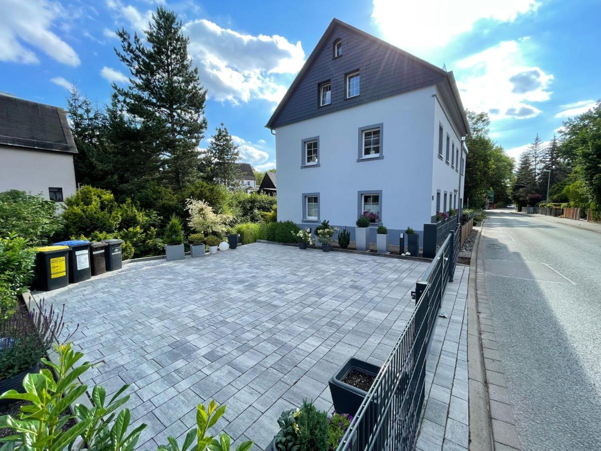 Ferienhaus Villa Adelsberg Mit Dachterrasse In Zentraler Lage Fuer Bis Zu 10 Personen Chemnitz Bagian luar foto