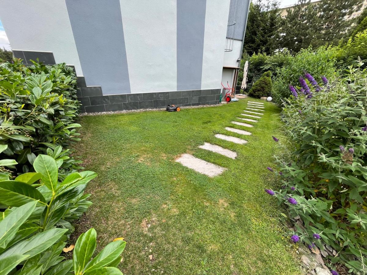 Ferienhaus Villa Adelsberg Mit Dachterrasse In Zentraler Lage Fuer Bis Zu 10 Personen Chemnitz Bagian luar foto