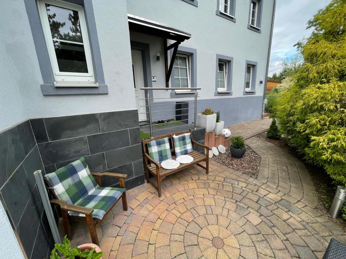 Ferienhaus Villa Adelsberg Mit Dachterrasse In Zentraler Lage Fuer Bis Zu 10 Personen Chemnitz Bagian luar foto
