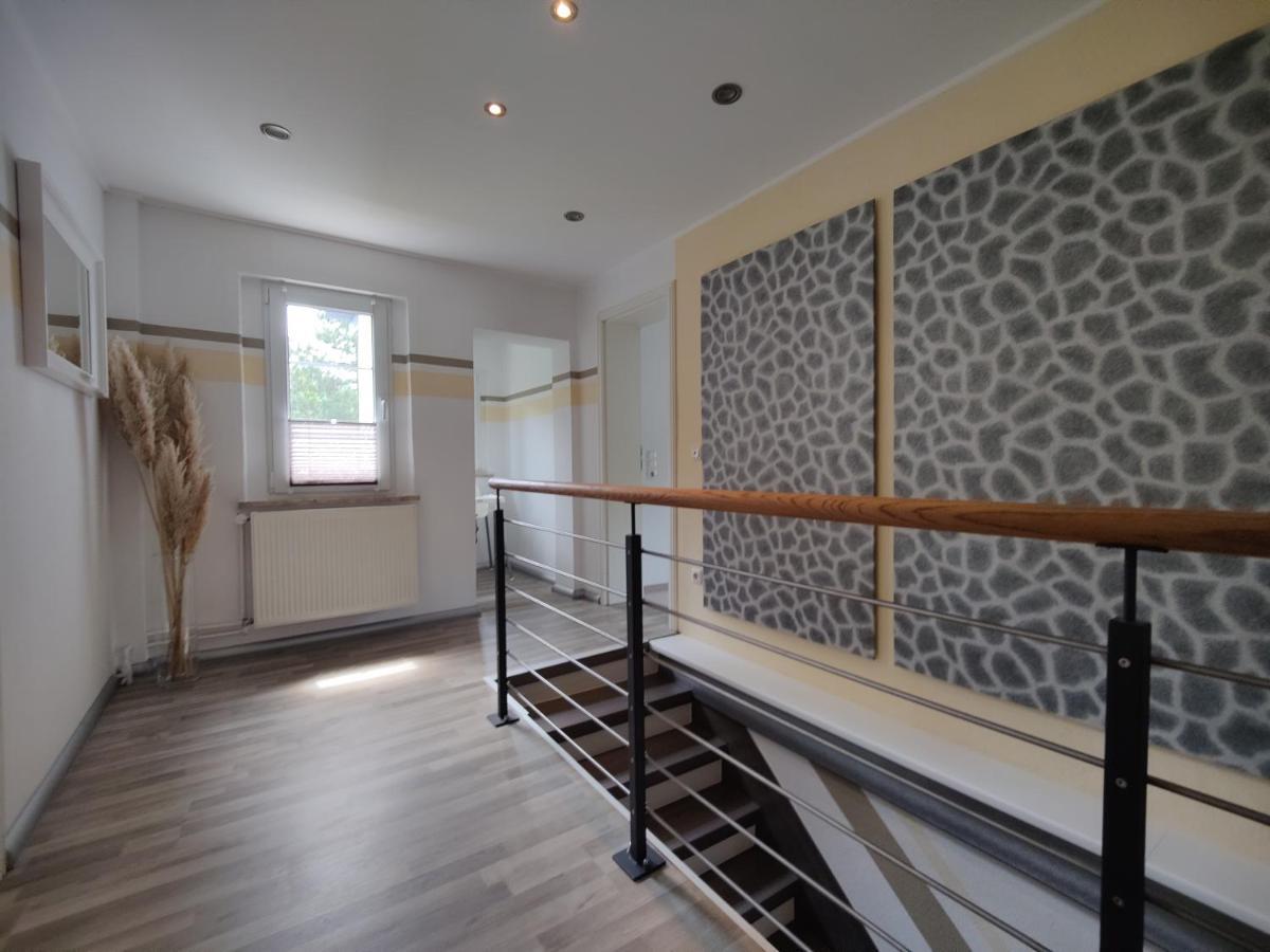 Ferienhaus Villa Adelsberg Mit Dachterrasse In Zentraler Lage Fuer Bis Zu 10 Personen Chemnitz Bagian luar foto
